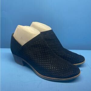 Lucky Brand Black Suede Bootie Shoes Eyelet Size  6.5 Bootie Ankle